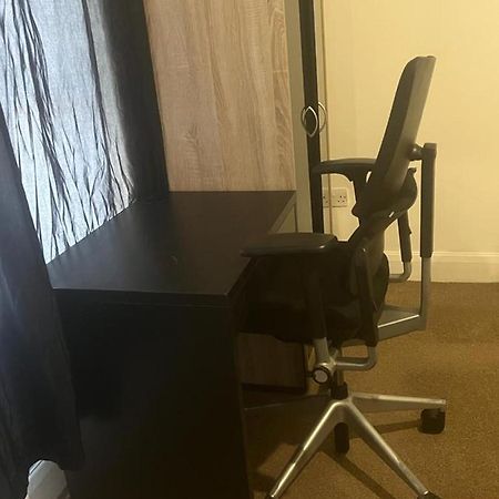 Comfy Room Лондон Экстерьер фото