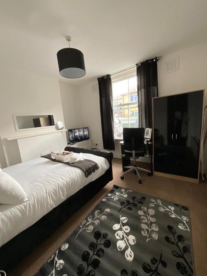 Comfy Room Лондон Экстерьер фото